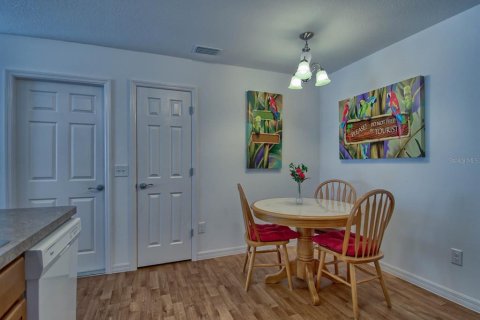 Casa en alquiler en The Villages, Florida, 2 dormitorios, 107.4 m2 № 1832207 - foto 5