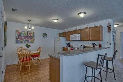 Casa en alquiler en The Villages, Florida, 2 dormitorios, 107.4 m2 № 1832207 - foto 4