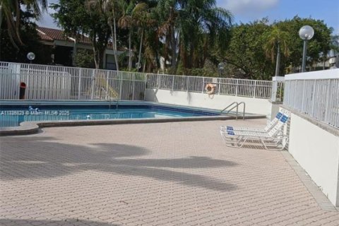 Купить кондоминиум в Лодерхилл, Флорида 3 спальни, 143.07м2, № 1933520 - фото 15