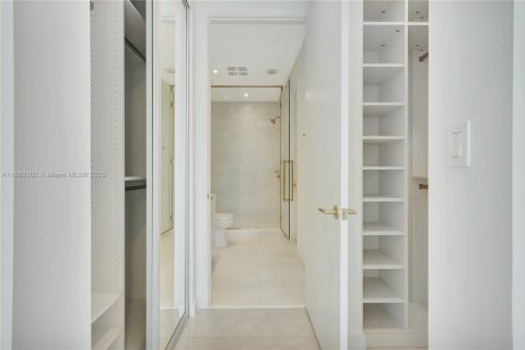 Copropriété à louer à Miami, Floride: 2 chambres, 81.29 m2 № 1946619 - photo 25