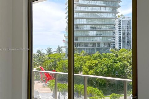 Copropriété à louer à Miami, Floride: 2 chambres, 81.29 m2 № 1946619 - photo 10