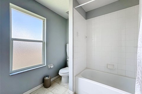 Casa en venta en Kissimmee, Florida, 4 dormitorios, 222.87 m2 № 1900682 - foto 27