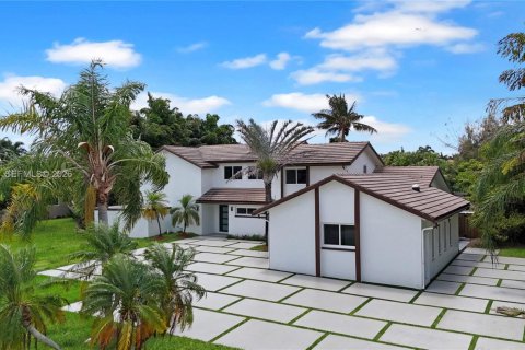 Villa ou maison à vendre à Davie, Floride: 5 chambres, 445.65 m2 № 2256405 - photo 2