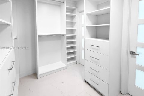 Villa ou maison à vendre à Davie, Floride: 5 chambres, 445.65 m2 № 2256405 - photo 14