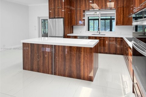 Villa ou maison à vendre à Davie, Floride: 5 chambres, 445.65 m2 № 2256405 - photo 10