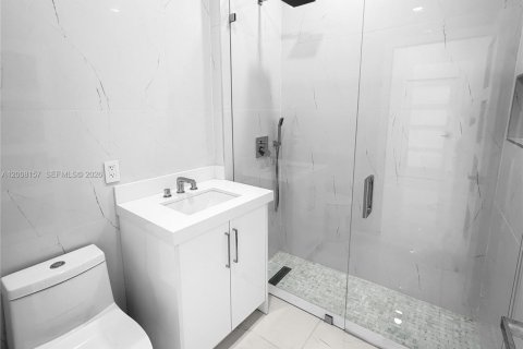 Villa ou maison à vendre à Davie, Floride: 5 chambres, 445.65 m2 № 2256405 - photo 18