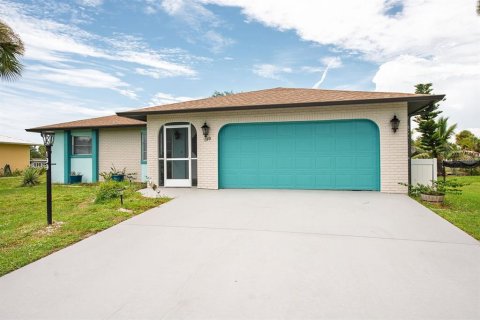 Villa ou maison à Rotonda, Floride 3 chambres, 187.48 m2 № 2322722