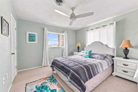 Купить виллу или дом в Ротонда, Флорида 9 комнат, 187.48м2, № 2322722 - фото 22