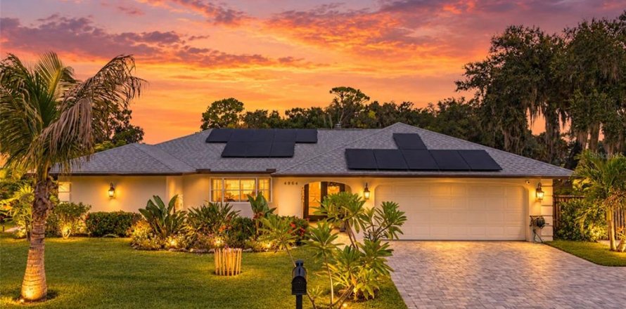 Casa en Sarasota, Florida 3 dormitorios, 185.62 m2 № 2412734