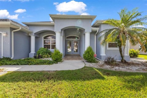 Casa en venta en Port Charlotte, Florida, 3 dormitorios, 206.24 m2 № 2323031 - foto 3