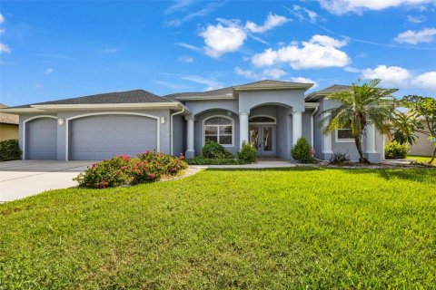 Casa en venta en Port Charlotte, Florida, 3 dormitorios, 206.24 m2 № 2323031 - foto 2