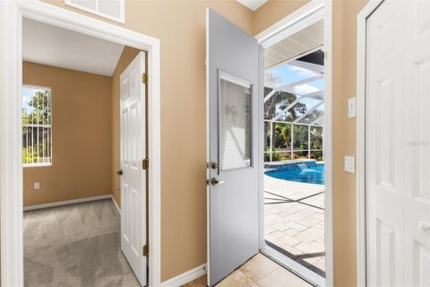 Casa en venta en Port Charlotte, Florida, 3 dormitorios, 206.24 m2 № 2323031 - foto 29