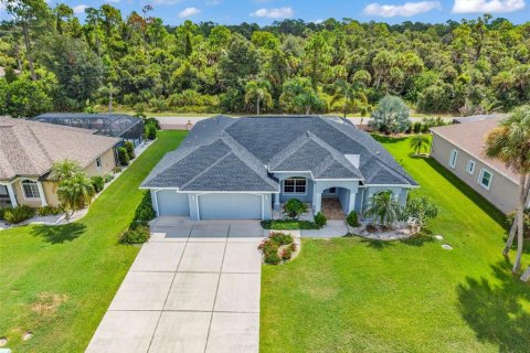 Casa en venta en Port Charlotte, Florida, 3 dormitorios, 206.24 m2 № 2323031 - foto 5