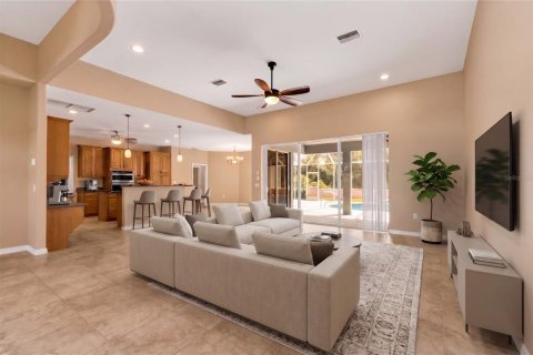 Casa en venta en Port Charlotte, Florida, 3 dormitorios, 206.24 m2 № 2323031 - foto 9