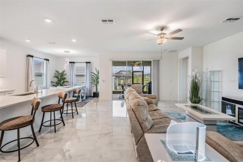 Casa en venta en San Antonio, Florida, 2 dormitorios, 182.83 m2 № 1759259 - foto 4