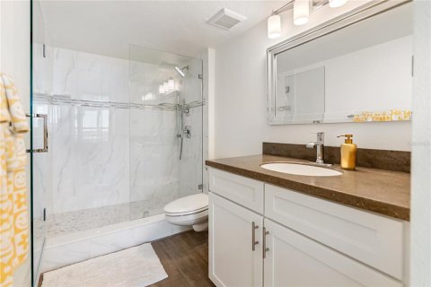 Condo in Sarasota, Florida, 3 bedrooms № 2155698 - photo 27