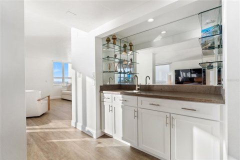 Condo in Sarasota, Florida, 3 bedrooms № 2155698 - photo 21