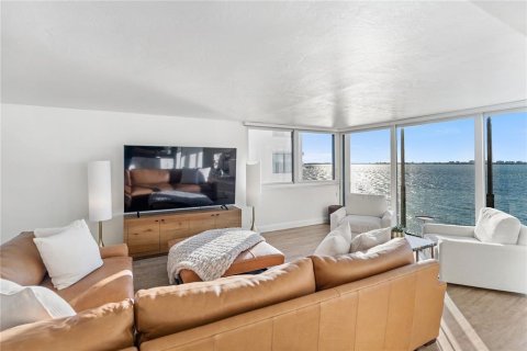 Condo in Sarasota, Florida, 3 bedrooms № 2155698 - photo 30