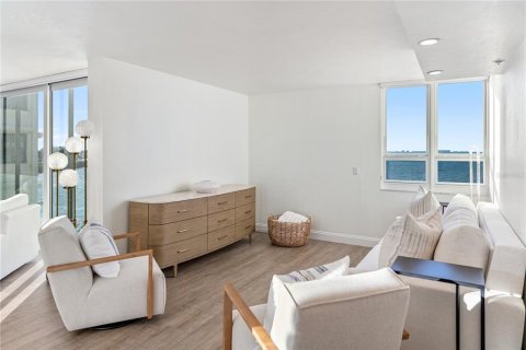 Condo in Sarasota, Florida, 3 bedrooms № 2155698 - photo 19