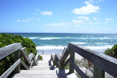 Adosado en alquiler en Jupiter, Florida, 2 dormitorios, 158.68 m2 № 1018034 - foto 1