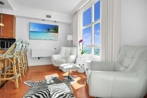 Condo in Highland Beach, Florida, 2 bedrooms  № 2050605 - photo 24