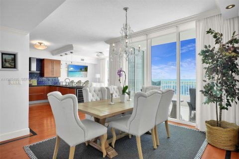 Condo in Highland Beach, Florida, 2 bedrooms  № 2050605 - photo 6