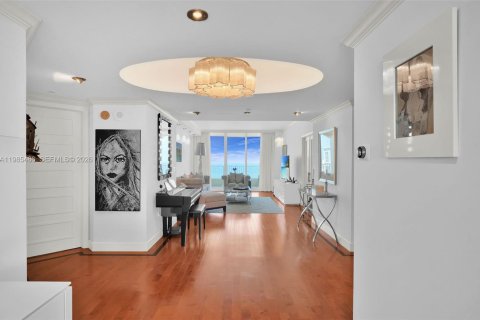 Condo in Highland Beach, Florida, 2 bedrooms  № 2050605 - photo 13