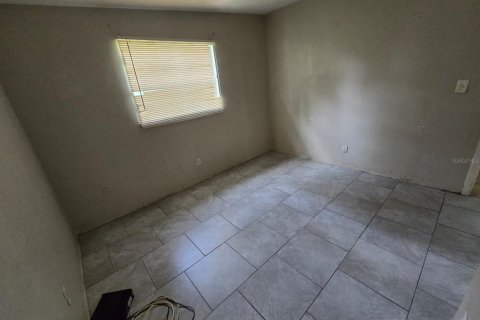 House in Saint Petersburg, Florida 3 bedrooms, 92.9 sq.m. № 1816136 - photo 10