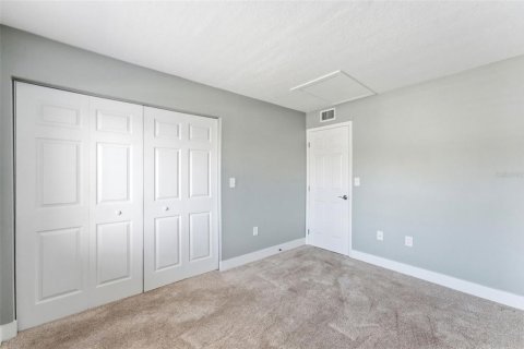 Condo in Oldsmar, Florida, 2 bedrooms № 2215804 - photo 14