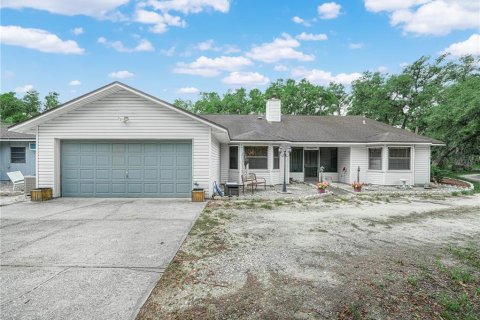 House in Lake Wales, Florida 3 bedrooms, 180.69 sq.m. № 2104455
