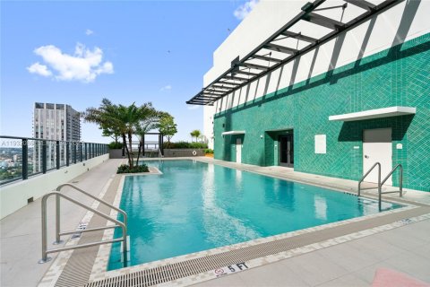 Condo in Miami, Florida, 1 bedroom  № 1990637 - photo 28