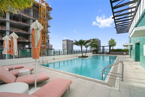 Condo in Miami, Florida, 1 bedroom  № 1990637 - photo 26