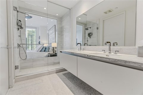 Купить кондоминиум в Майами, Флорида 2 спальни, 102.66м2, № 1983087 - фото 18