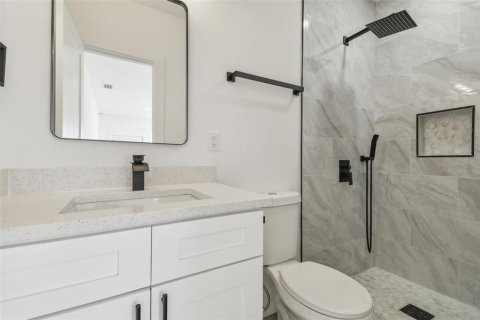 House in Tampa, Florida 4 bedrooms, 140.38 sq.m. № 1841542 - photo 19