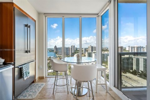 Condo in Sunny Isles Beach, Florida, 3 bedrooms  № 1863200 - photo 18
