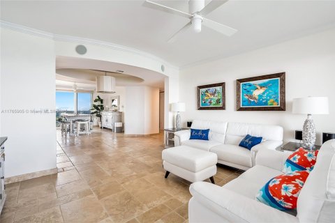 Condo in Sunny Isles Beach, Florida, 3 bedrooms  № 1863200 - photo 6