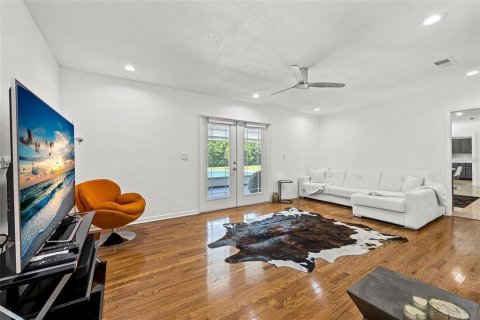 Villa ou maison à louer à Gainesville, Floride: 4 chambres, 196.21 m2 № 2389222 - photo 21