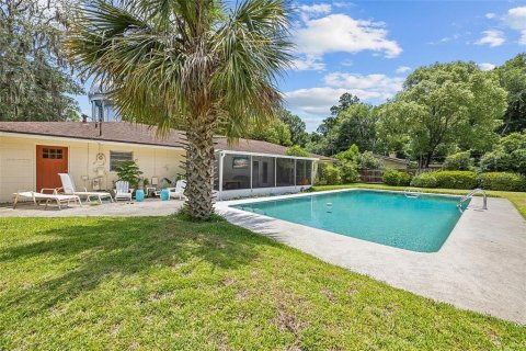 Villa ou maison à louer à Gainesville, Floride: 4 chambres, 196.21 m2 № 2389222 - photo 11