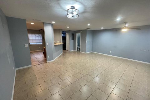 Adosado en venta en Orlando, Florida, 3 dormitorios, 142.88 m2 № 1679522 - foto 3