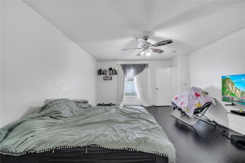 House in Kissimmee, Florida 3 bedrooms, 188.87 sq.m. № 1515608 - photo 30