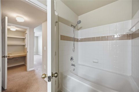 Copropriété à louer à Sarasota, Floride: 1 chambre, 76.37 m2 № 2408347 - photo 25