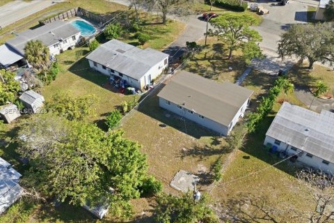 Купить виллу или дом в Форт-Лодердейл, Флорида 3 спальни, 84.63м2, № 2030498 - фото 6