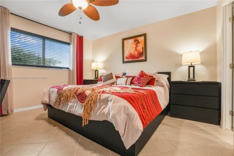 Condo in Sunrise, Florida, 2 bedrooms  № 1865260 - photo 21
