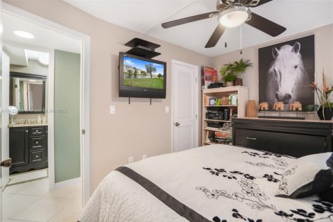 Condo in Sunrise, Florida, 2 bedrooms  № 1865260 - photo 18