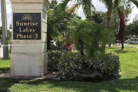 Condo in Sunrise, Florida, 2 bedrooms  № 1865260 - photo 27