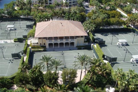 Condo in Key Biscayne, Florida, 4 bedrooms  № 1942836 - photo 18
