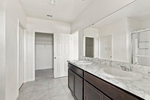 Villa ou maison à vendre à St. Lucie, Floride: 5 chambres, 244.7 m2 № 2421404 - photo 21