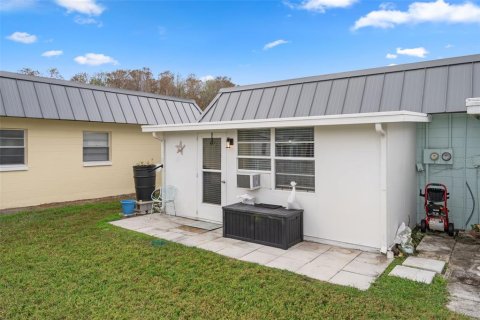 Condominio en alquiler en New Port Richey, Florida, 1 dormitorio, 85.75 m2 № 1910903 - foto 27