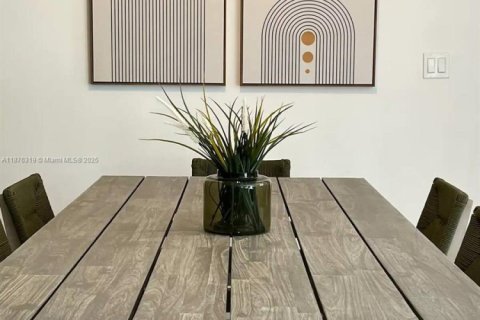Casa en venta en Fort Lauderdale, Florida, 4 dormitorios, 263.47 m2 № 1930871 - foto 6