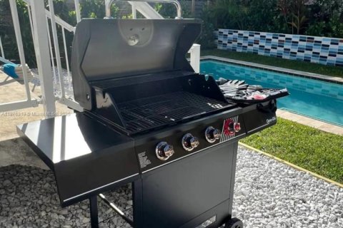 Casa en venta en Fort Lauderdale, Florida, 4 dormitorios, 263.47 m2 № 1930871 - foto 27